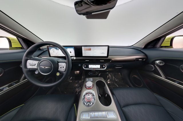 2023 Genesis GV60 — photo 20 of 25