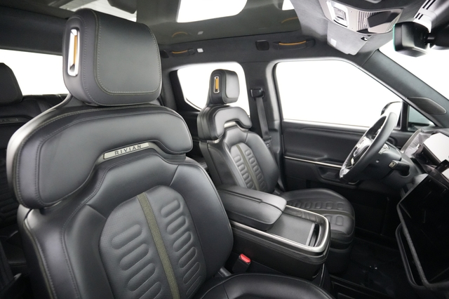 2023 Rivian R1T