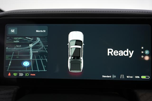2023 Rivian R1T — photo 5 of 25