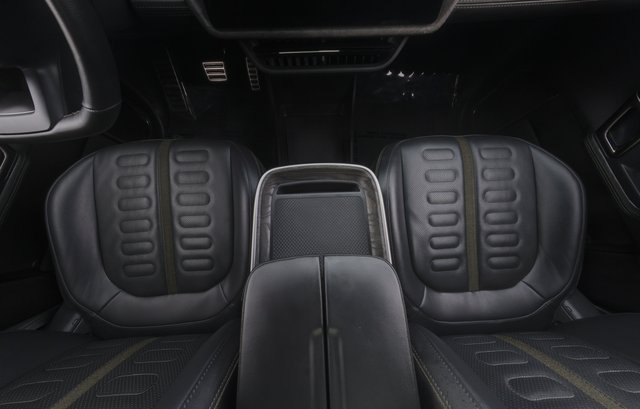 2023 Rivian R1T — photo 22 of 25
