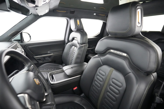 2023 Rivian R1T