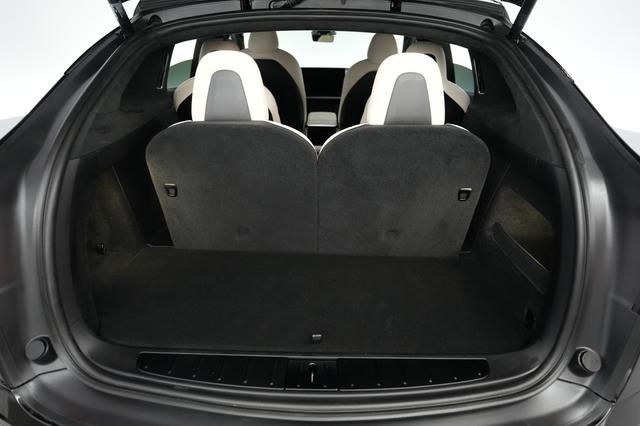 2023 Tesla Model X — photo 6 of 26