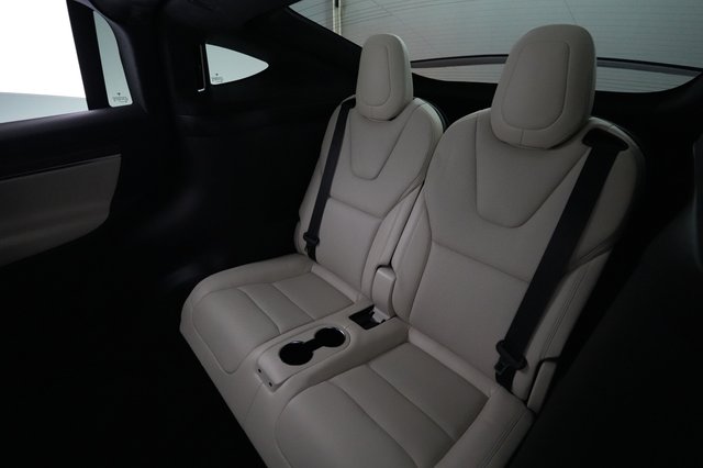 2023 Tesla Model X — photo 20 of 26