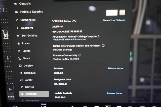 2023 Tesla Model X — photo 5 of 26