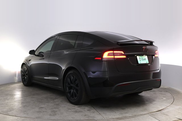 2023 Tesla Model X — photo 13 of 26
