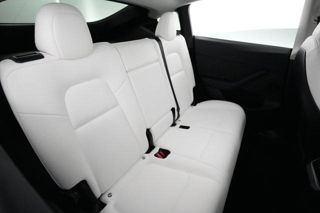 2023 Tesla Model Y — photo 4 of 25