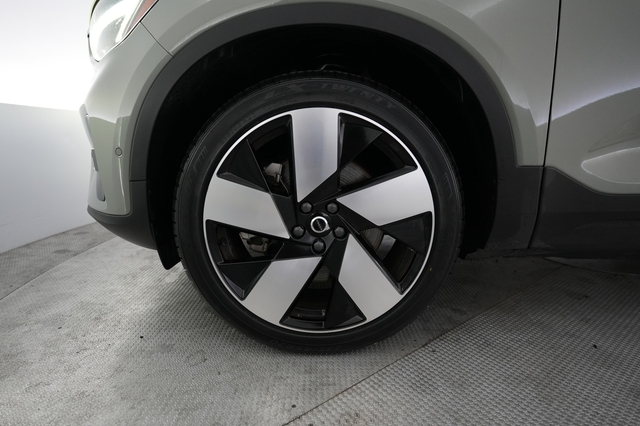 2023 Volvo C40 Recharge