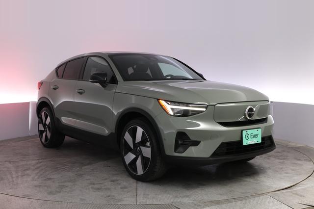 2023 Volvo C40 Recharge — photo 10 of 21