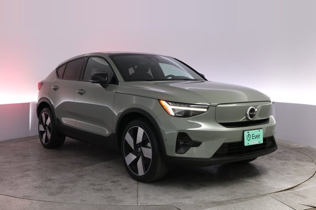2023 Volvo C40 Recharge — photo 10 of 21