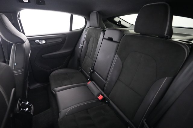2023 Volvo C40 Recharge — photo 19 of 21