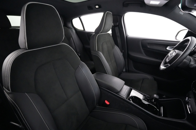 2023 Volvo C40 Recharge