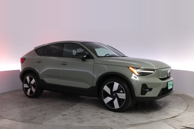 2023 Volvo C40 Recharge — photo 11 of 21