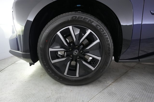 2026 Toyota bZ — photo 15 of 23