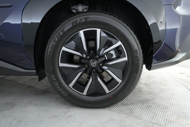 2026 Toyota bZ — photo 7 of 23