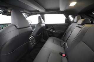 2023 Subaru Solterra — photo 18 of 25