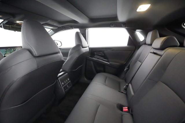 2023 Subaru Solterra — photo 18 of 25