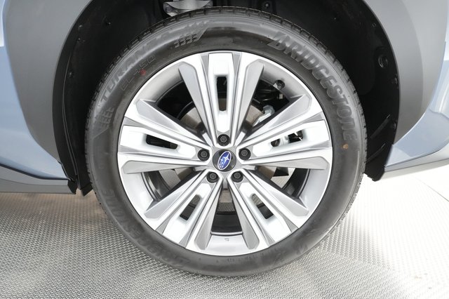 2023 Subaru Solterra — photo 14 of 25