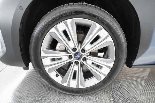 2023 Subaru Solterra — photo 13 of 25