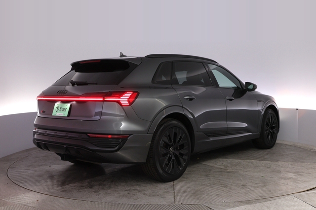 2024 Audi Q8 e-tron