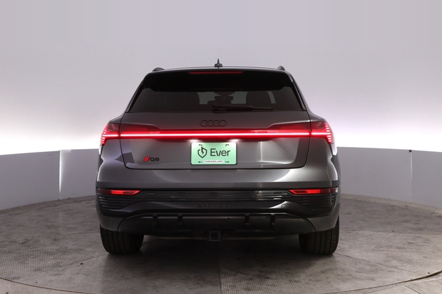 2024 Audi Q8 e-tron