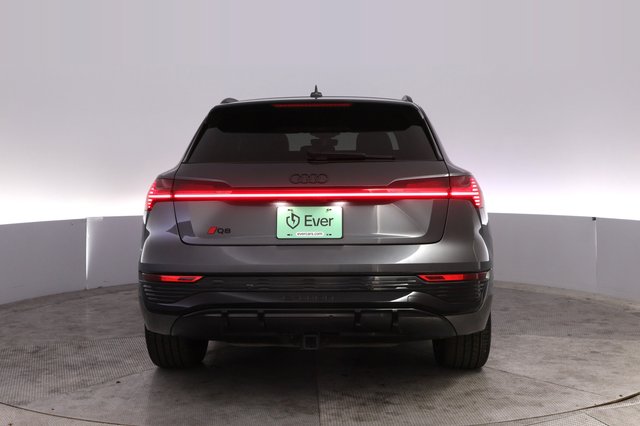 2024 Audi Q8 e-tron — photo 12 of 22