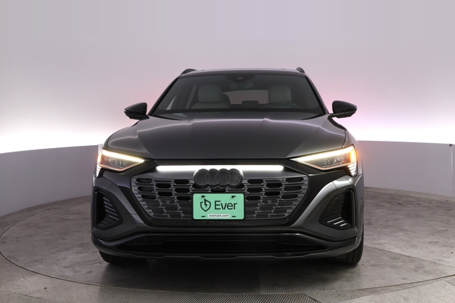 2024 Audi Q8 e-tron