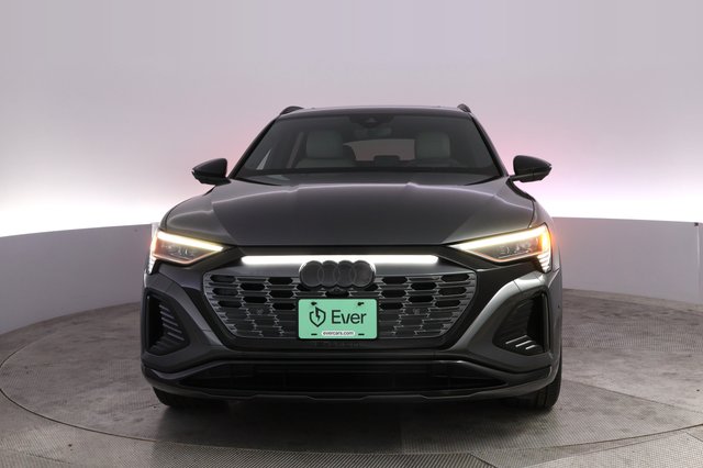 2024 Audi Q8 e-tron — photo 9 of 22