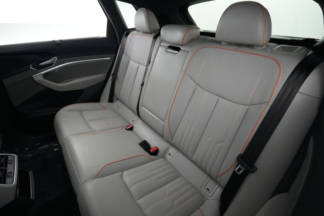 2024 Audi Q8 e-tron