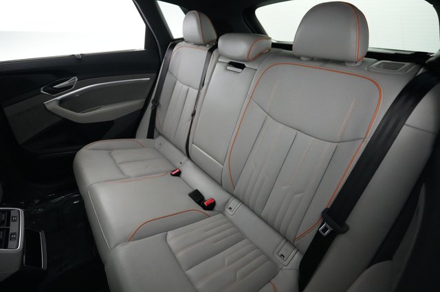 2024 Audi Q8 e-tron — photo 19 of 22