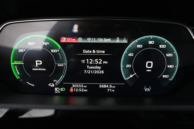 2024 Audi Q8 e-tron — photo 5 of 22