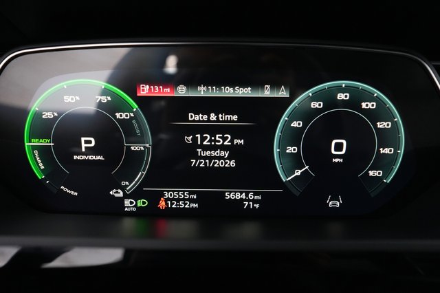 2024 Audi Q8 e-tron — photo 5 of 22