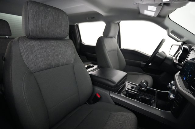 2023 Ford F-150 Lightning — photo 12 of 15