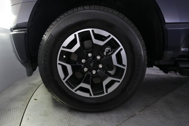2023 Ford F-150 Lightning — photo 9 of 15