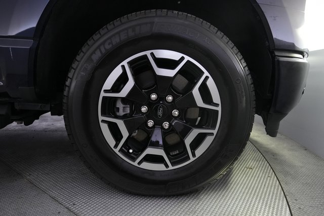2023 Ford F-150 Lightning — photo 10 of 15
