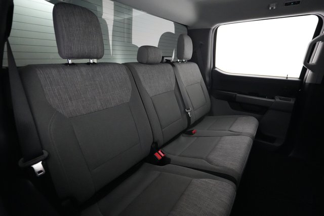 2023 Ford F-150 Lightning — photo 4 of 15
