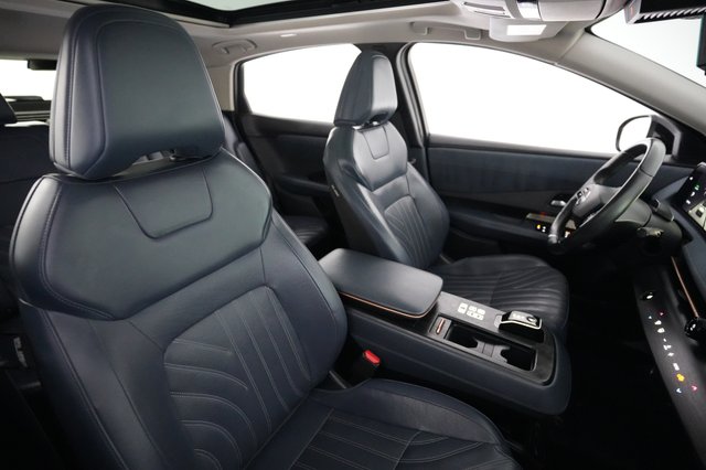 2023 Nissan Ariya — photo 18 of 20