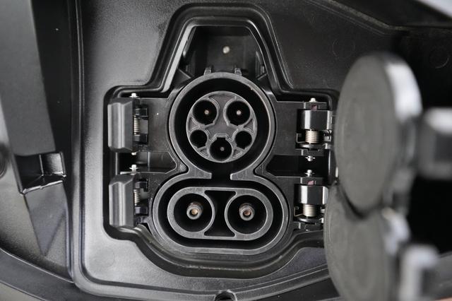 2023 Nissan Ariya — photo 8 of 20