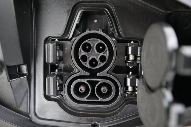 2023 Nissan Ariya — photo 8 of 20