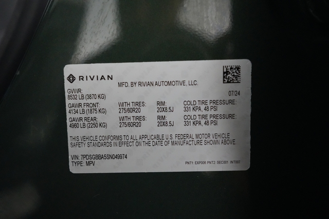 2025 Rivian R1S