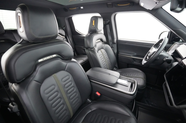 2026 Rivian R1T