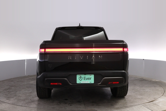 2026 Rivian R1T