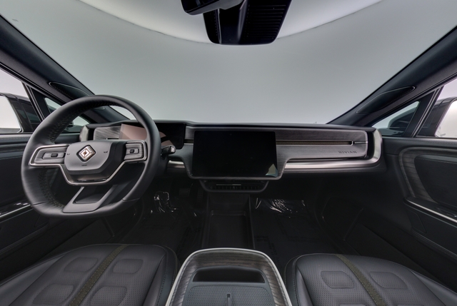 2026 Rivian R1T