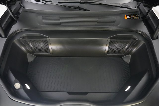 2026 Rivian R1T — photo 23 of 25