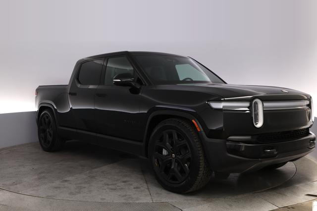 2026 Rivian R1T — photo 10 of 25