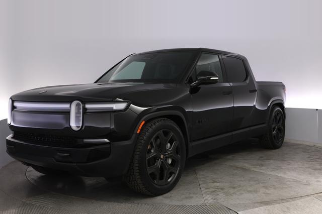 2026 Rivian R1T — VIN 7FCTGCAA2TN042981