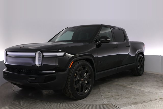 2026 Rivian R1T — VIN 7FCTGCAA2TN042981