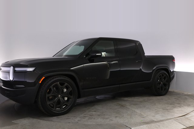 2026 Rivian R1T — photo 14 of 25