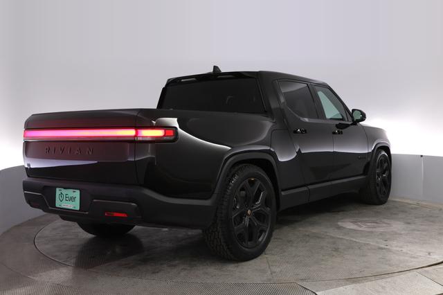 2026 Rivian R1T — photo 2 of 25