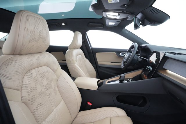 2021 Polestar 2 — photo 20 of 37