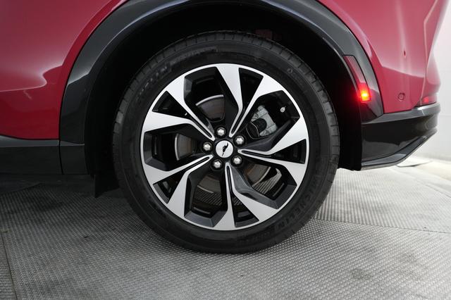 2023 Ford Mustang Mach-E — photo 7 of 24